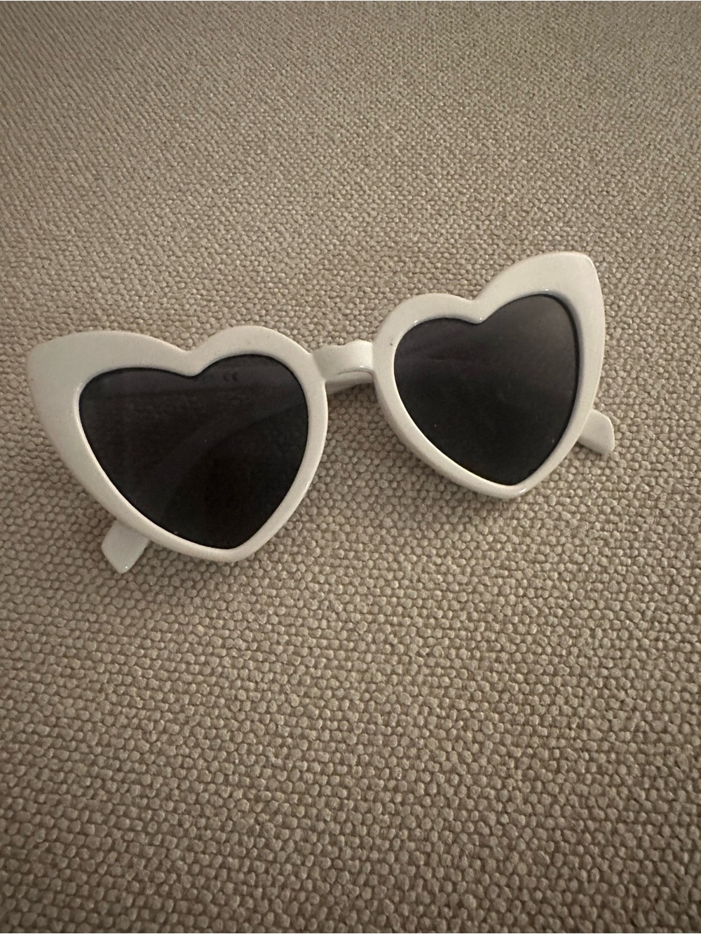 White Heart-Shaped Sunglasses with Black Lenses